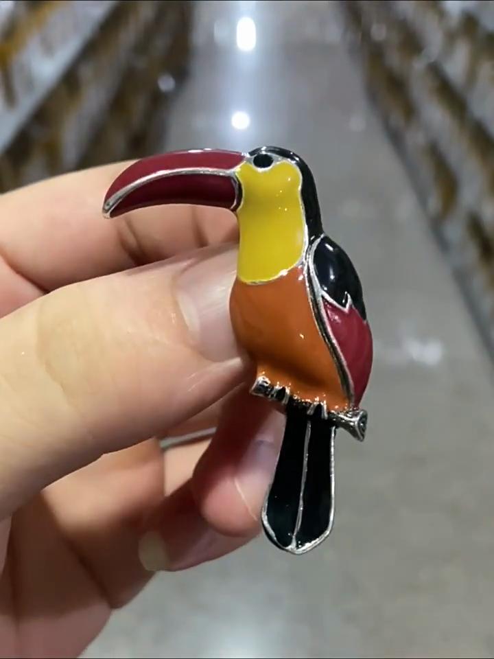 Alloy Jewelry, Dripping Animal, Parrot Brooch, High-end Female Brooch, Clothing Accessories, Fixed Decorations
