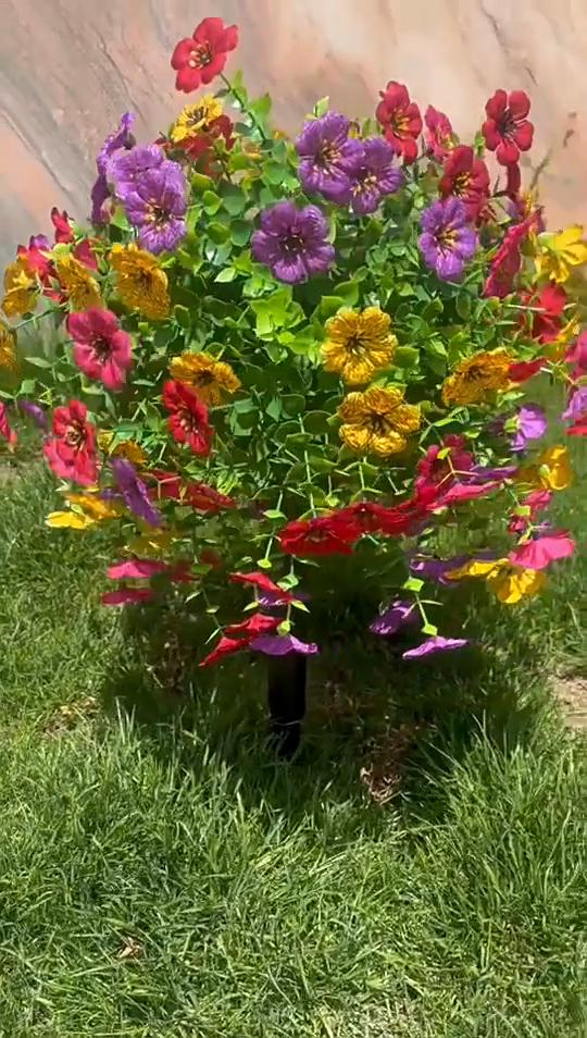 Artificial Topiary Ball Flowers For Outdoors Planters, Spring Decoration with Spike, UV Resistant Faux Summer Plants, Fake Bushes Indoor Decor