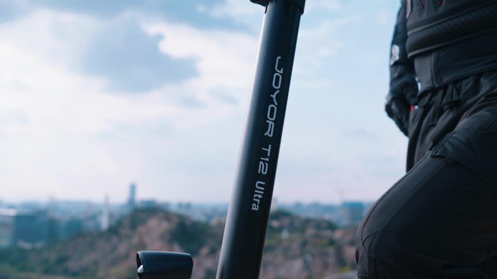JOYOR T12 Ultra Electric Scooter, Dual 2000W Motors, 85km Range, 12-Inch Tires, Hydraulic Suspension, NFC Unlock