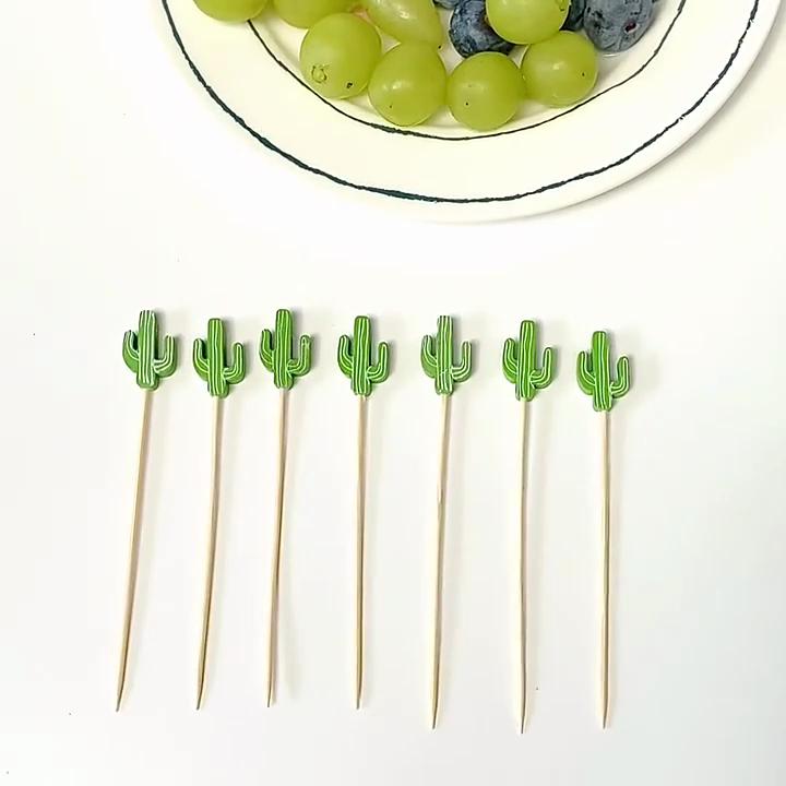 Yousheng 100 Pcs Food Picks Disposable Bamboo No Harm Cactus Shape Salad Sticks for Banquet