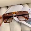 Retro Men's Square Sunglasses Brand Designer Men's Ladies Fashion Luxury Classic Big Frame Gradient Driving Sunglasses UV400