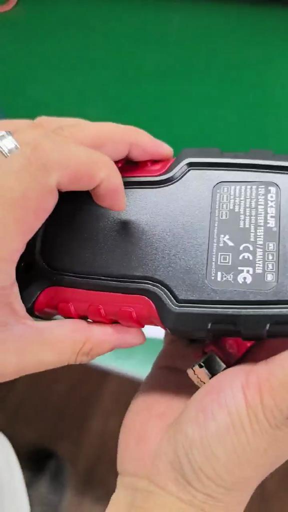 12V 24V Tester autobaterií Test olověných baterií LCD Digitální univerzální měřicí diagnostický nástroj pro nákladní automobily Motocykl SUV