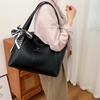 Large Capacity Commuter Shoulder Bag PU Retro Hand Tote Bag