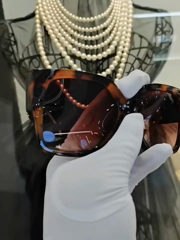 European And American Big Frame Trend Sunglasses Female Square Wide Leg Personality Sun Glasses Male Net Red Street Glasses