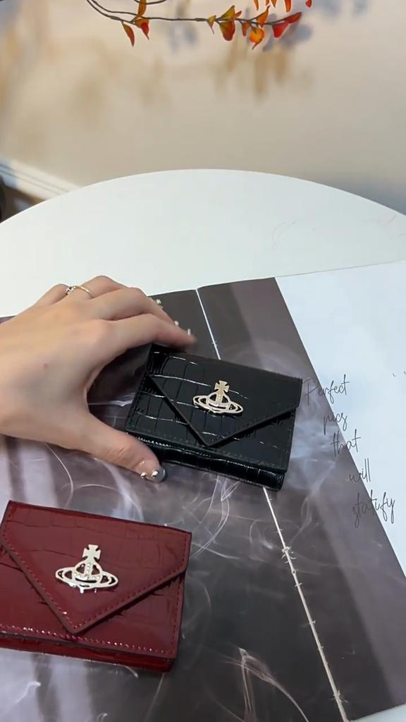 2025 Mini Alligator Women Wallets Genuine Leather Short Purse Shining First Layer of Cowhide Wallet Brand Style Billfold Without Logo
