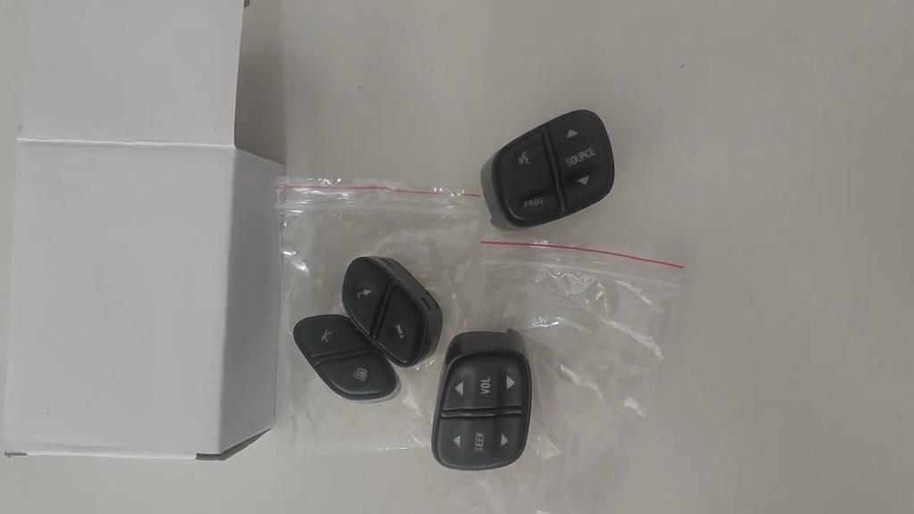 4pcs For GMC Yukon Hummer H2 Chevrolet Avalanche Silverado Tahoe Steering ilverado Tahoe Radio Volume Source Switch Button with