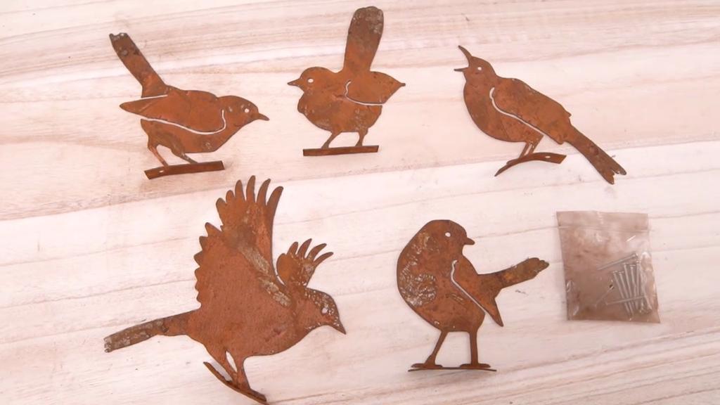 5PCS Rusty Birds Decoration, Wall Fence Hummingbirds Craft Statue Ornaments,Garden Sculptures and Yard Art,Rustic Garden Farmhouse Decor,