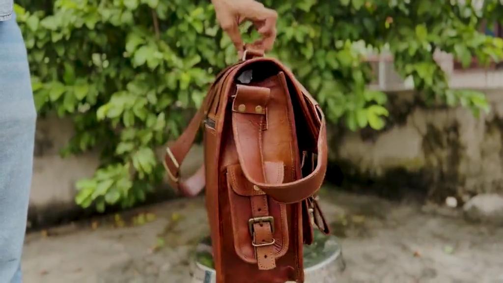 Kožená taška messenger, Personalizovaná taška na notebook, Pánská aktovka, Kožená crossbody brašna jako dárek ke Dni žen