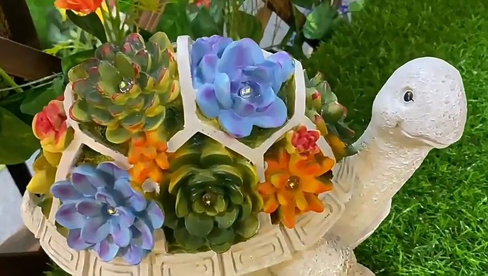 Statui de exterior pentru gradina solara Broasca testoasa cu suculente si 7 lumini LED - Statuie broasca testoasa pentru decorarea gazonului - Cadouri unice pentru inaugurarea casei