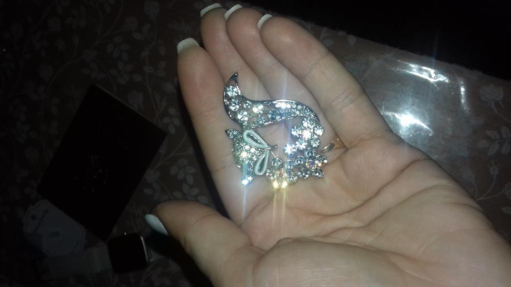 Ecally Set 4 Spille Animali Con Strass – Colibrì, Fenicottero, Farfalla E Ape, Gioielli Regalo Per Donna, 3,8x5 Cm - 2