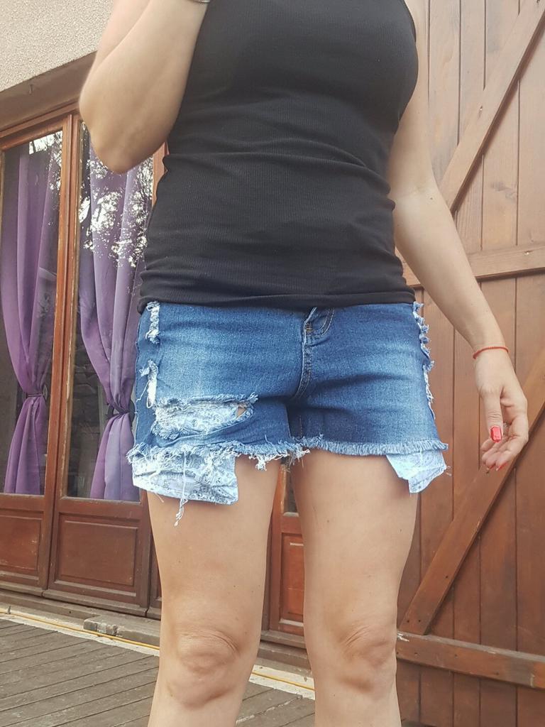 Short En Jean Denim Troué Pour Femme | Taille Basse | Style Sexy Pour Club Ou Plage