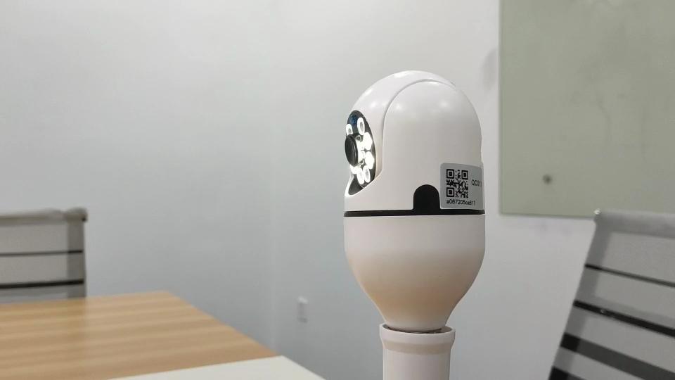 HD 1080P 360° Rotate Auto Tracking Panoramic Camera Light Bulb Wireless 5G Wifi PTZ IP Camera Remote Viewing Security Surveillance Audible Alarm