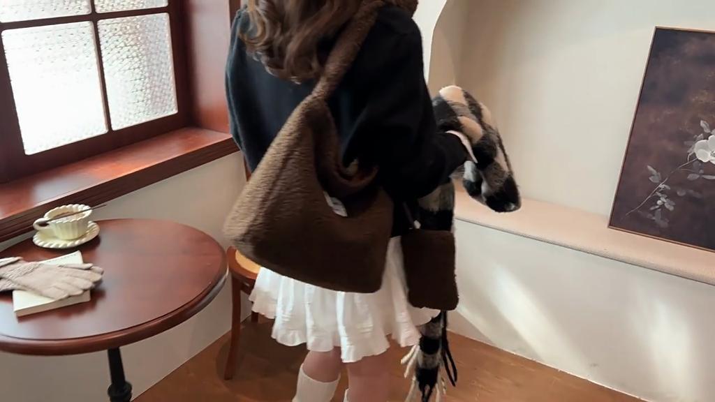 Yogodlns Women's Solid Color Imitation Sherpa Warm Plush Shoulder Bag with Inner Pocket Vintage Crossbody Handbag for Work & Travel