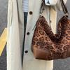 Borsa Hobo con Stampa Leopardo per Donna Borsa a Spalla alla Moda con Tracolla Regolabile e Design in Pelle Morbida