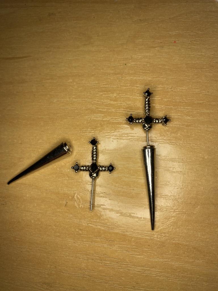 Orecchini Gotici A Forma Di Spada In Lega – Lunghi 10 Cm, Stile Punk E Medievale, Per Halloween E Cosplay, Regalo Uomo/Donna - 2