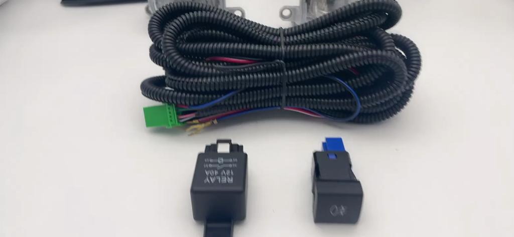 1 Pair Fog Lights LED Fog Light Headlight Led Fog Lamp Cover Grille Bezel Frame For Toyota AQUA Aqua 2021 2022 2023