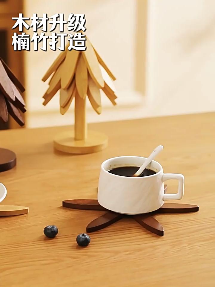 Holiday Themed Bamboo Cake Stand With Cartoon Artwork For Festive Table Setting And Gift Giving