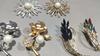 Brooch Women's Accessories Rhinestone Pin Matte Gold Imitation Bead Brooch Korean Version Accessories Shawl Cardigan Silk Scarf Buckle Neckpin