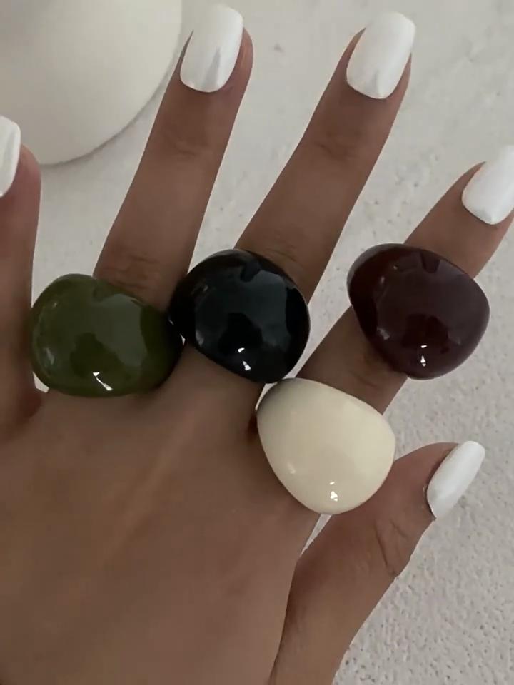 Koreanische Schlichte Transparente Farbe Harzringe Nische Retro Gestapelt Gebogen Acryl Geometrisch Oval Breit Ring Charm Trendiger Unregelmäßiger Modeschmuck