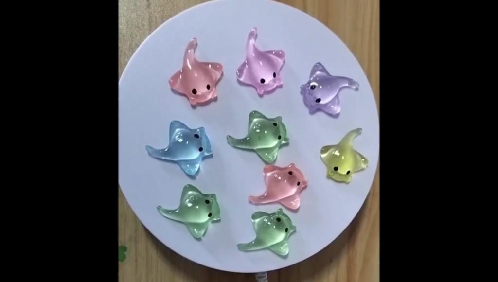 10Pcs/lot Multicolors Mini Devil Fish Miniatures Resin Ornaments Fish Tank Decoration Micro Landscape