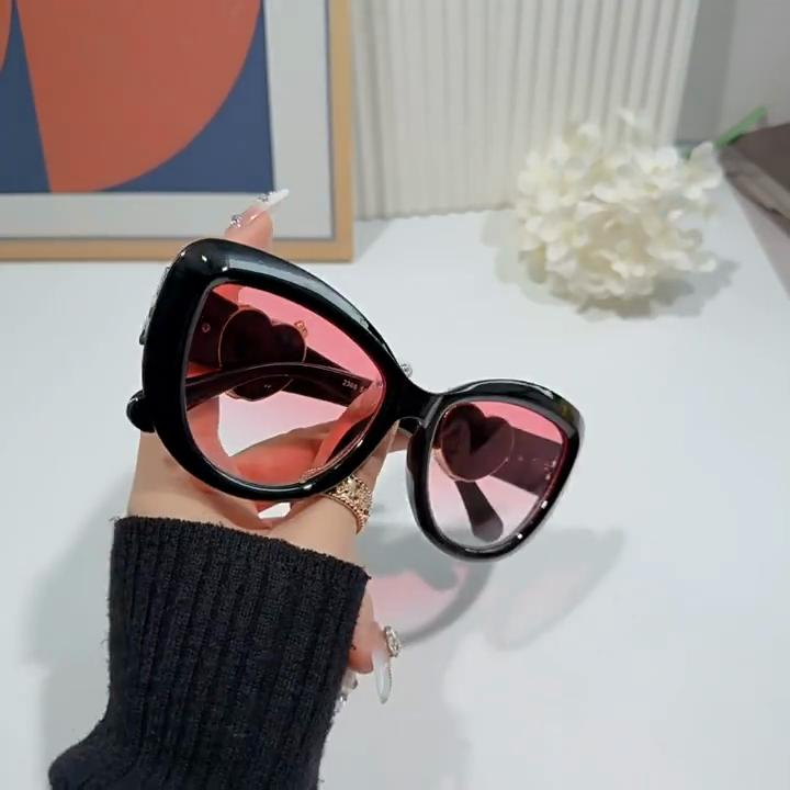 Lunettes de Soleil Mode Oversize Œil de Chat Femmes Hommes Marque de Luxe Designer Monture Cœur Amour Verres Dégradés Lunettes de Soleil Sexy pour Dames