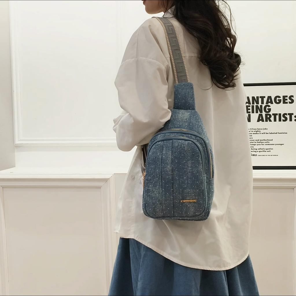 Women's Chest Bag Waterproof Crossbody Bag Multi-function Shoulder Bag