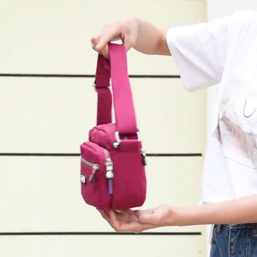 2023 Casual Designer Kvinnor Axelväska Nylon Kvinnlig Handväska Axelremsväska Vattentät Flickor Messenger Väskor Crossbody Kvinnor Liten