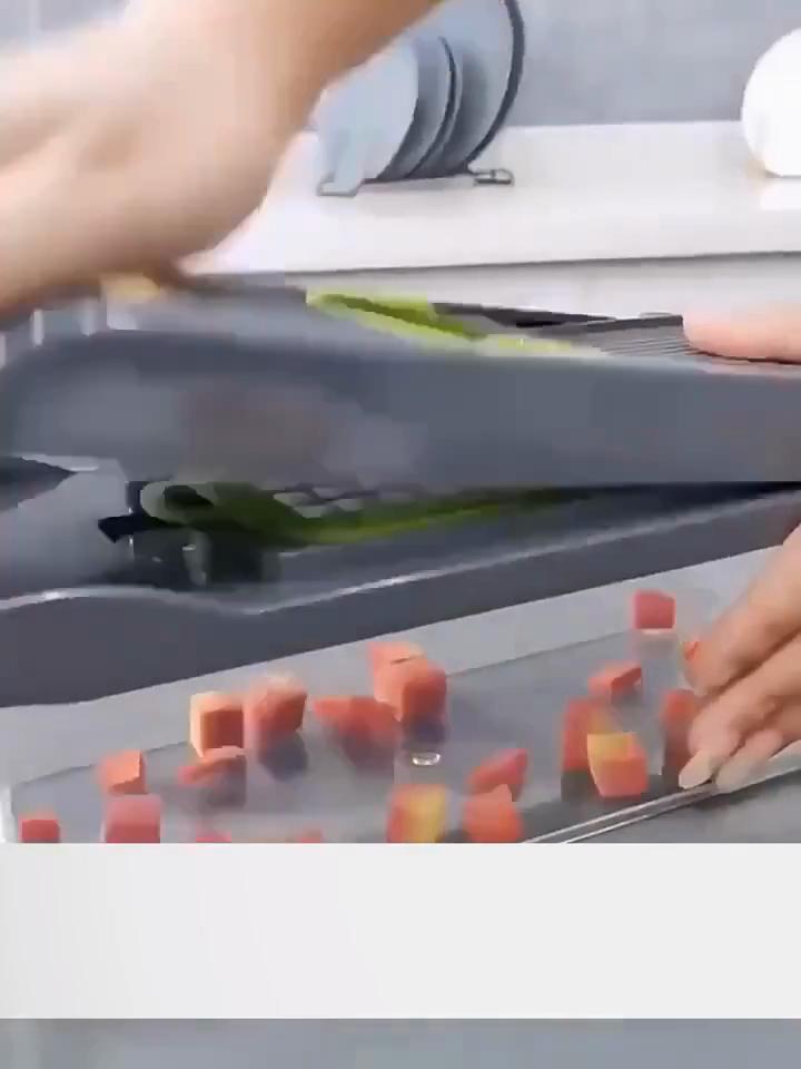 16-in-1 Multifunctional Vegetable Chopper Manual Food Slicer Dicer with Container Vegetable Cutter for Onion, Carrot, Garlic Kitchen Gadgets