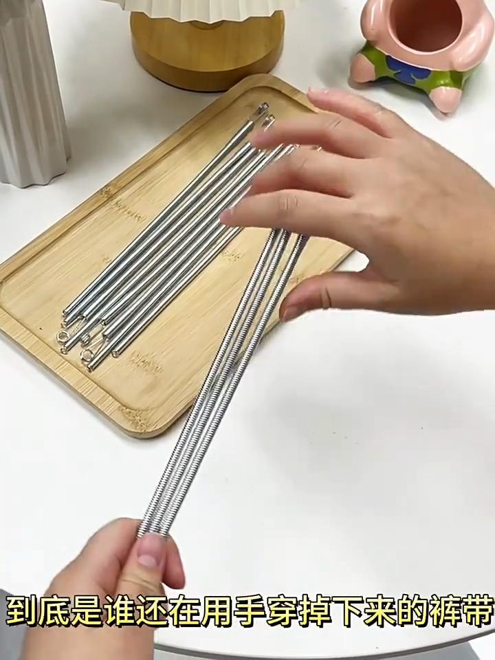 Efficient Threading Tool, Easy and Effortless Threading, Suitable for Various Needlework, Home Sewing Tools, and Bendable Threading Tools