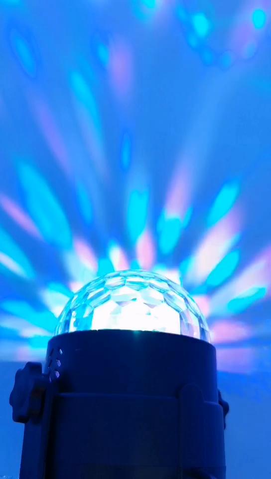 Boule à Disco LED Avec Haut-Parleur Bluetooth - Effets Lumière 7 Couleurs, Alimentation USB-C, Pour Fêtes