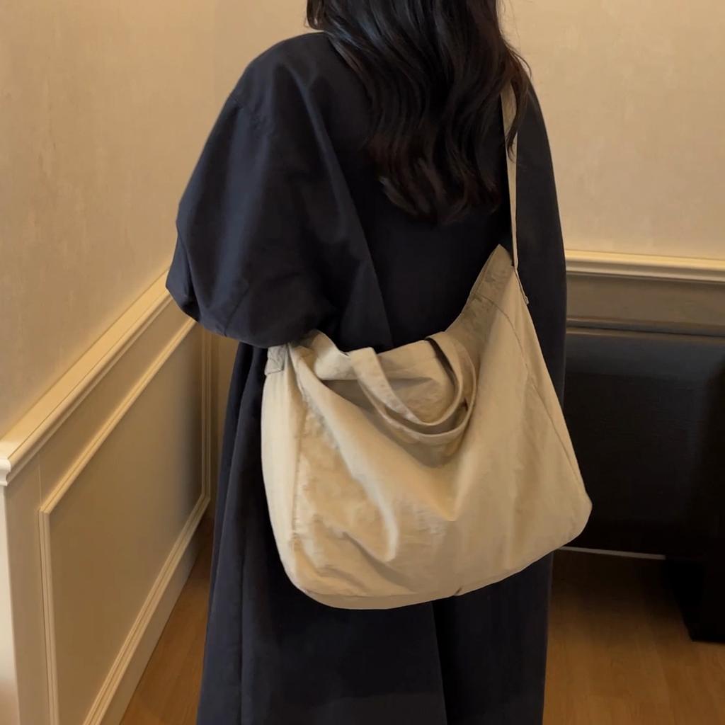 Lightweight Tote Bag Large Capacity Women's Commuter Shoulder Crossbody Bag