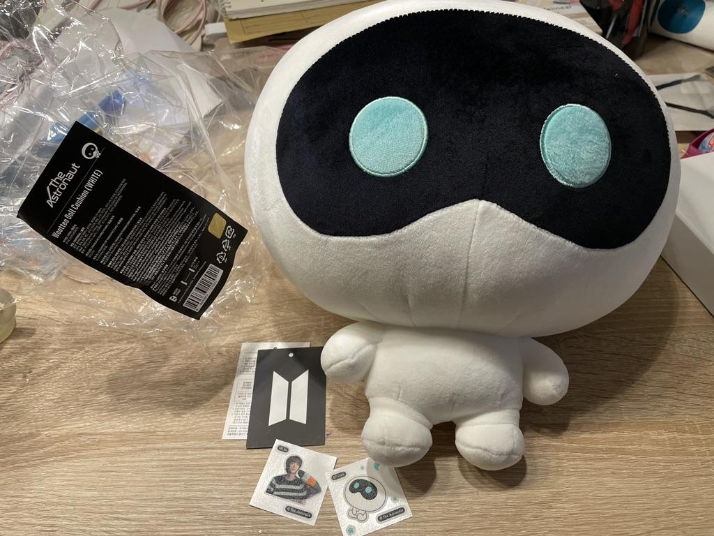 K-POP・アジア BTS The Astronaut wootteo Doll Cushion BTS JIN The Astronaut WOOTTEO Doll Cushion White Ver H 14.1