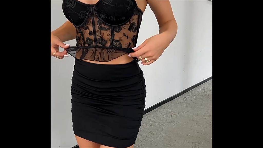 Sexy Cami Top Lace Satin Ruffle Spaghetti Strap Party Crop Top Deep V Front Zip Outfits Corset Fashion Bustiers for Party Club