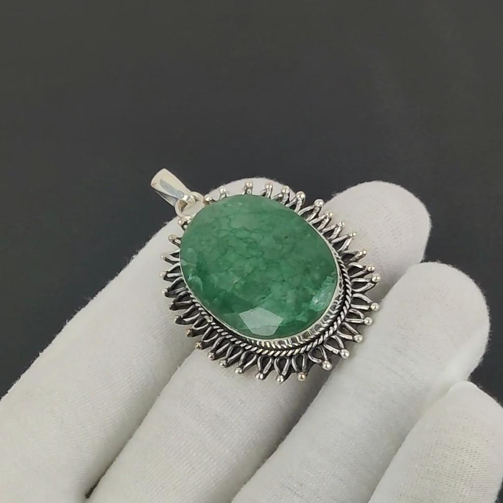 Beautiful Emerald Gemstone Silver Pendant in 925 Sterling Silver - Handmade Pear Design, Everyday Wear Jewelry Party Wear Gift For Love