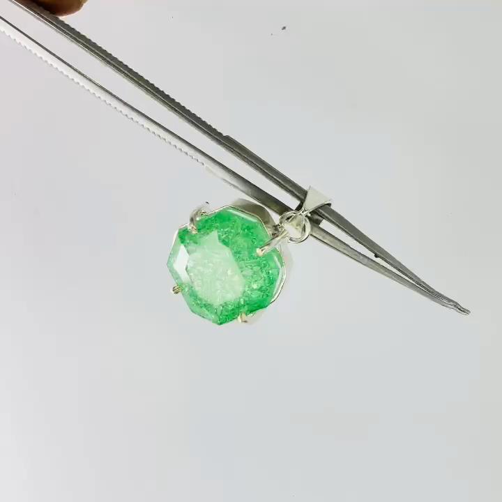 A++ 43 Ct Green Emerald Sterling Silver Square Cut Pendant For Women