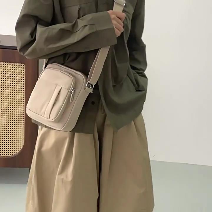 Mobile Phone Bag Women'S Mini Travel Crossbody Bag Daily Multi-Layer Zipper Purse Casual Outdoor Travel Nylon Bag