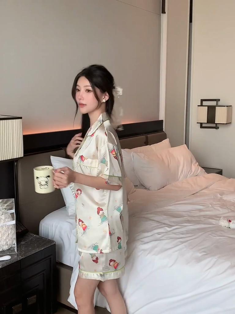 Summer 2 Piece Women Set Short Sleeve cute cartoon tops and shorts Pajamas Woman Silk Fashion elegant Luxury Satin Sleepwear young girl Pajama Set