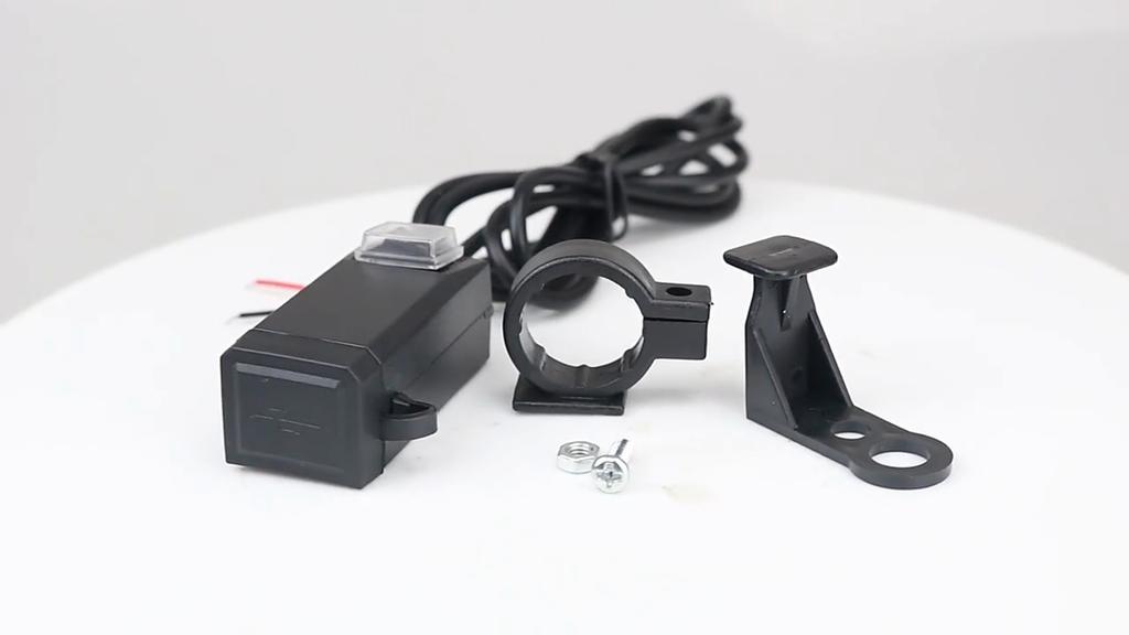 Ładowarka USB do motocykla QC3.0 Kierownica Szybkie Ładowanie Wodoodporny Adapter Gniazda 12V Z Włącznikiem/Wyłącznikiem Do Telefonu Nawigacja