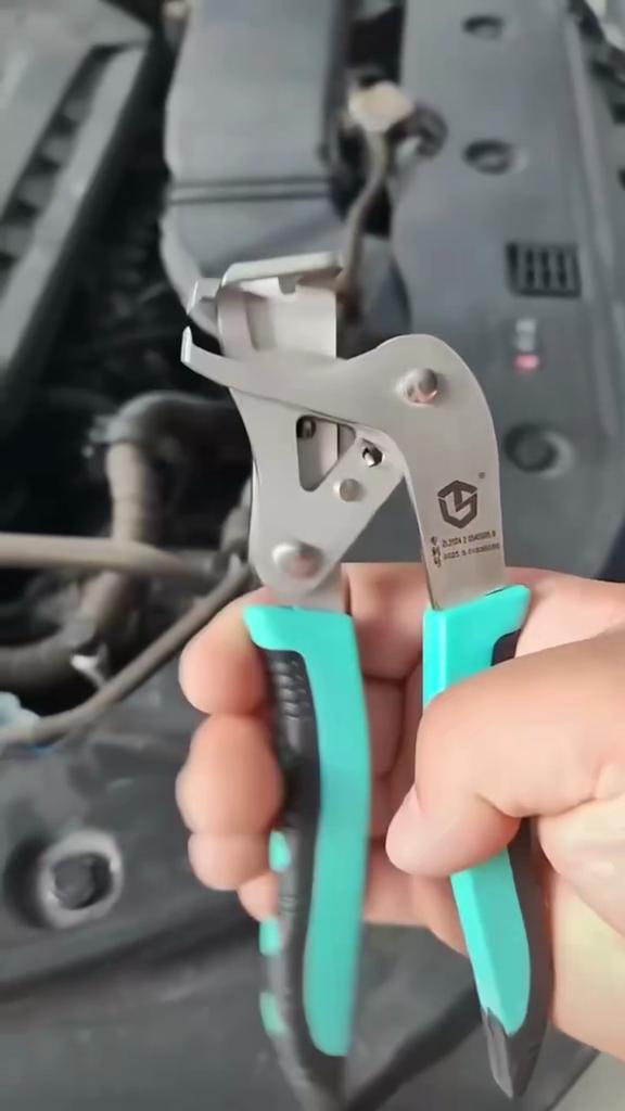 1pc Car Clip Pliers Car Panel Removal Tool Snap Pliers Easy Remove Fasteners Professional Auto Repair Kit For Plastic/Nut Removal