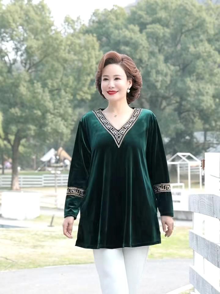Women's Plus Size Blouse Loose V-Neck Velvet Blouse Spring Autumn Long Sleeve Velvet Pullover Top