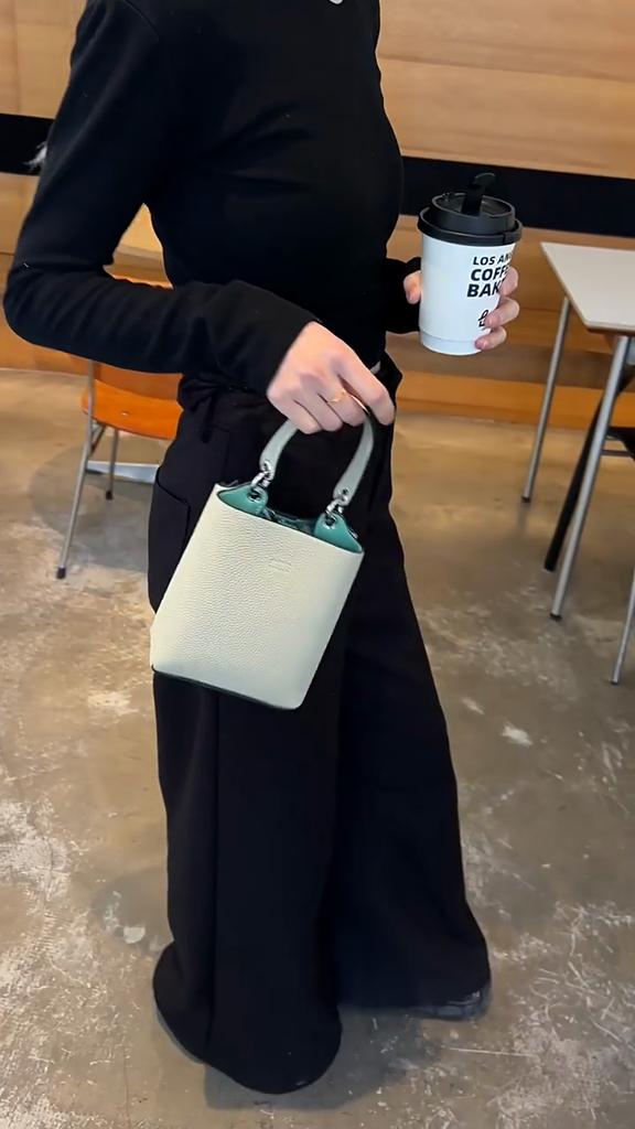 2025 New Mini Women Shoulder Bags Genuine Leather Small Handbag Panelled First Layer of Cowhide Crossbody Bag Bucket Bags Purse