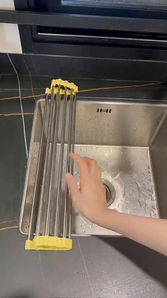 Foldable kitchen sink stainless steel drain rack fruit and vegetable dishes water filter rack roller shutter storage drain rack