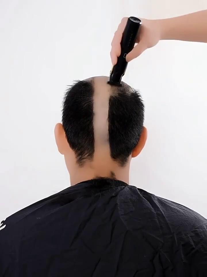 2025  IPX6 Waterproof Hair Clipper Electric Shaver Shear Carving Oil Head Push Haircut Trimmer With Magnetic Suction Limit Comb