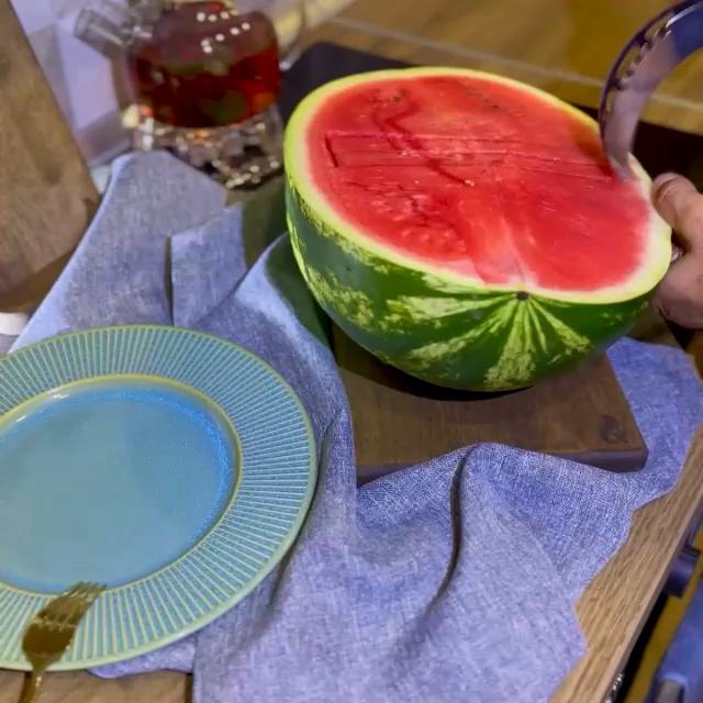 Watermelon Slicer Watermelon Cutting Tool Splitter Stainless Steel Creative Kitchen Accessory Small Tool