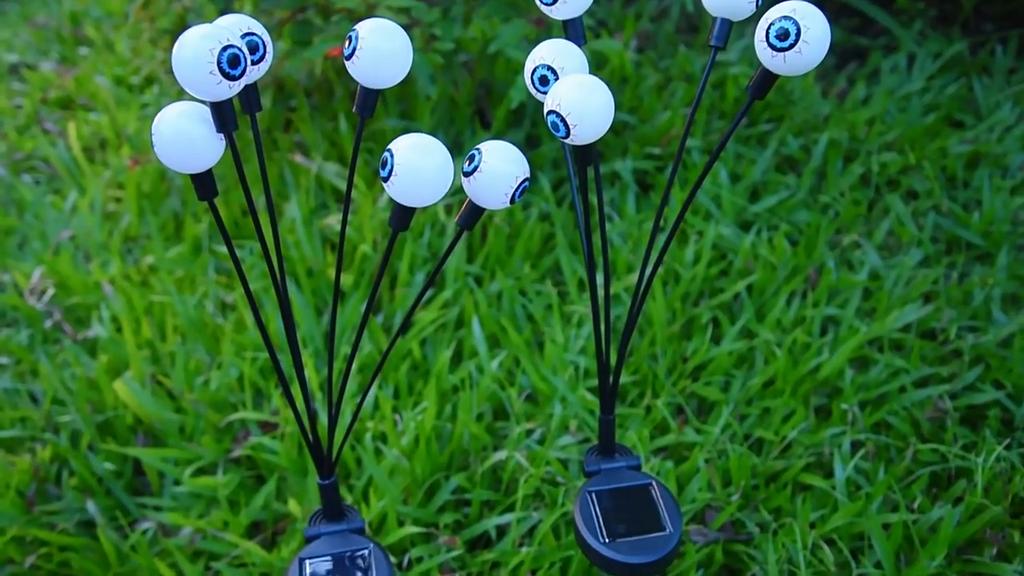 6/8 LED Spooky Eyeball Design with Glowing Green Lights Garden Halloween Decor for Lawn, Patio Outdoor Waterproof Red Lights