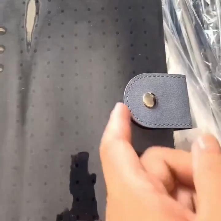 Přenosná kniha na uložení broží, prachotěsná kniha na vystavení odznaků, podnos, sbírka kovových odznaků, medailí, organizační brožura