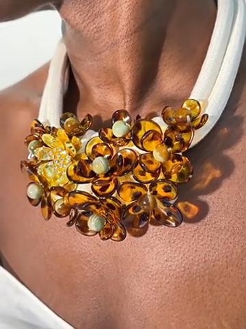 Statement Necklace with Beads&Flowers Design for Women Trendy Wedding Party Jewelry